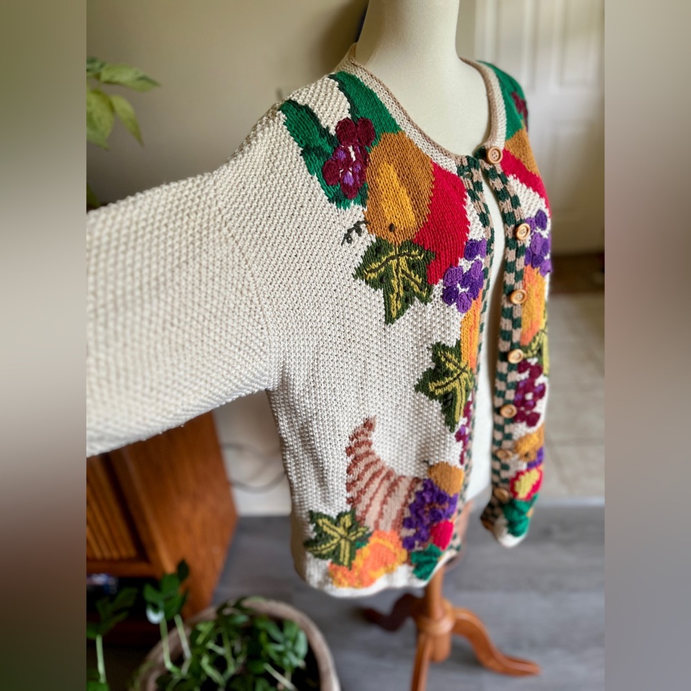 ☾ Vintage RARE hand-knit harvest scene fall graphic cardigan (cotton / ramie) - Picture 3 of 8